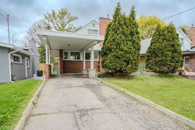 38 Deerfield Road, Toronto, ON M1K 4X1