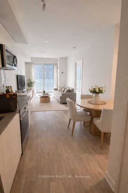 Social Condos, Toronto