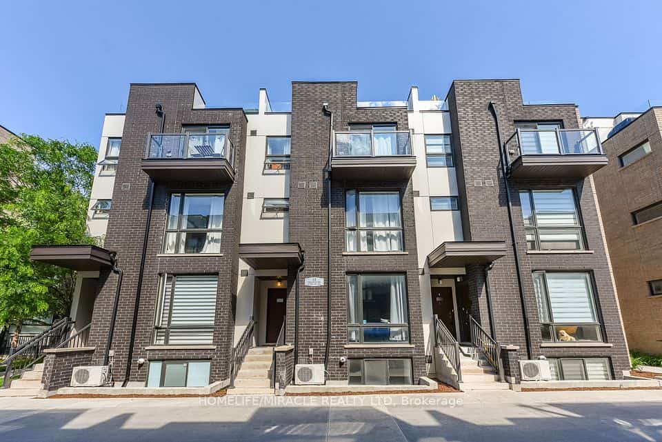 32 Fieldway Road #122, Toronto, ON M8Z 0E3