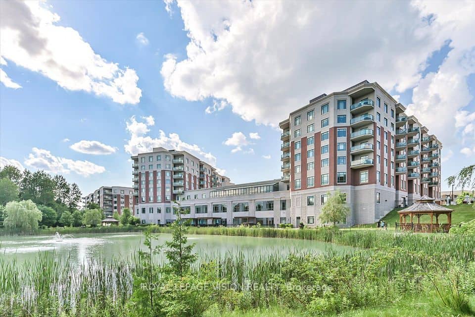 440 William Graham Drive, Aurora, Aurora