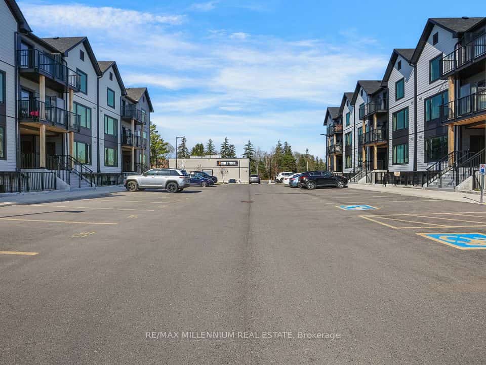 708 Woolwich Street #423, Guelph, ON N1H 0C8