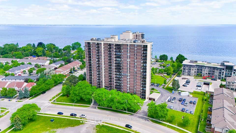 301 Frances Avenue #802, Hamilton, ON L8E 3W6