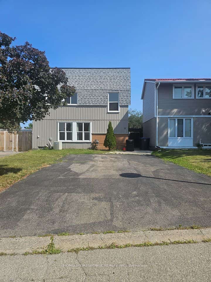 6 GOLD FINCH Court, Brampton, ON L6S 2K7
