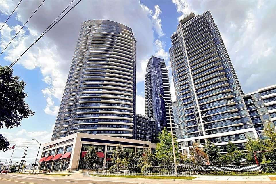 7171 Yonge Street #2305, Markham, ON L3T 0C5