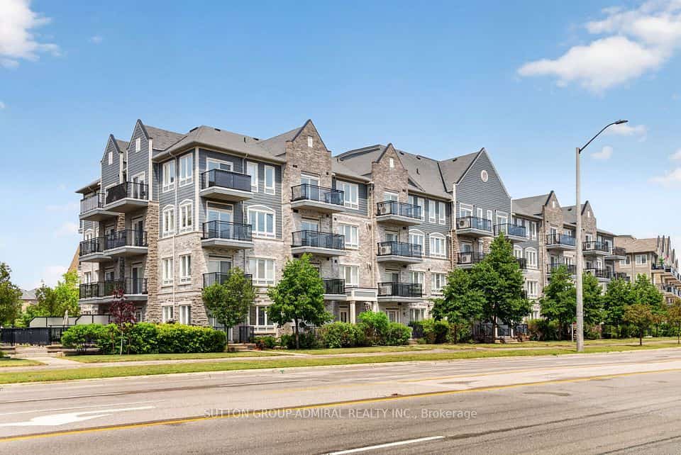 3075 Thomas Street #213, Mississauga, ON L5M 0L8