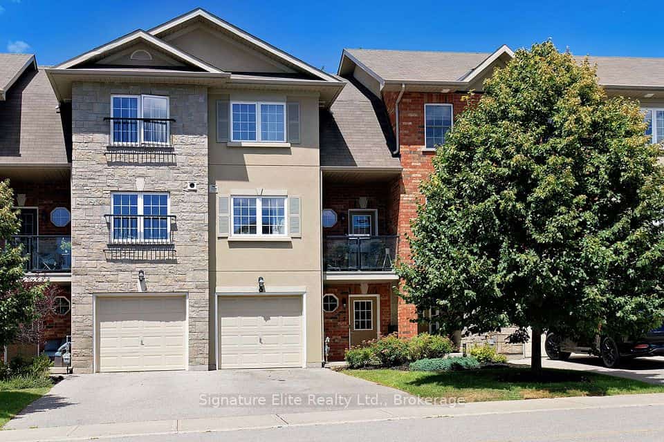 57 Ferndale Drive S #7, Barrie, ON L4N 5T6