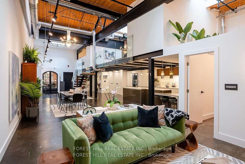 326 Carlaw Avenue #123, Toronto, ON M4M 3N8