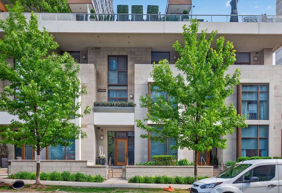 133 Pears Avenue, Toronto, ON M5R 1T3