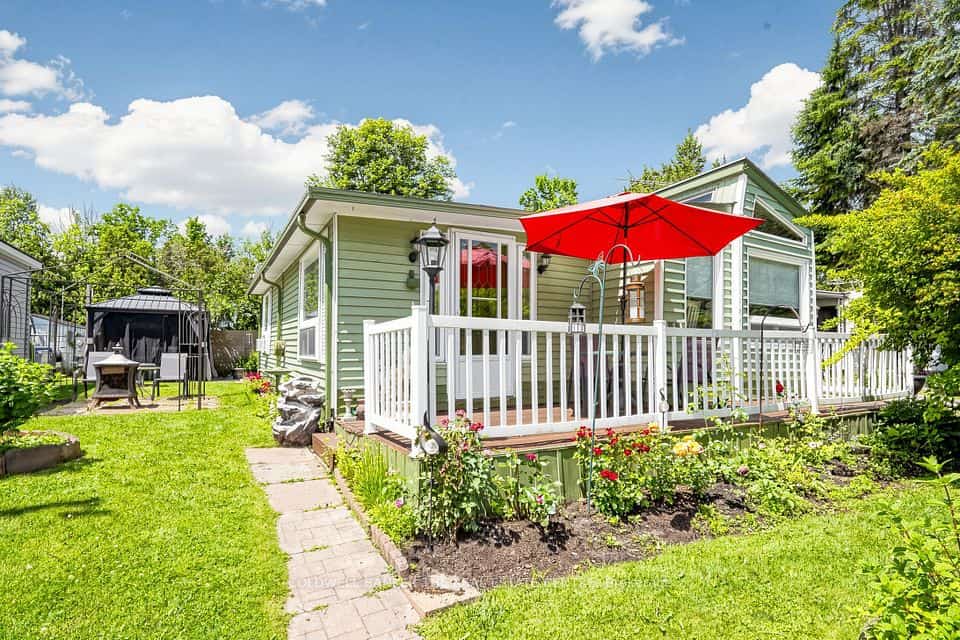 285 Crydermans Side Road #308, Georgina, ON L0E 1A0