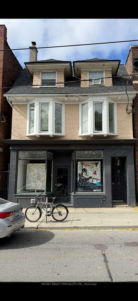 1052 Bathurst Street, Toronto, ON M5R 3G7