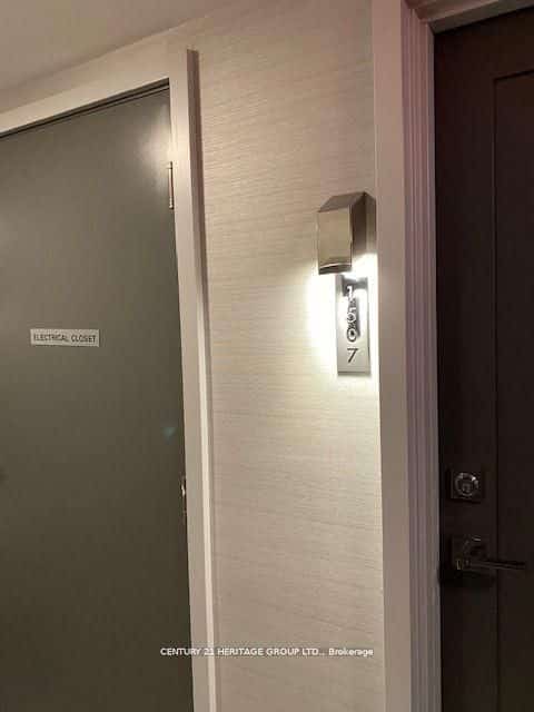 57 St Joseph Street #1507, Toronto, ON M5S 0C5