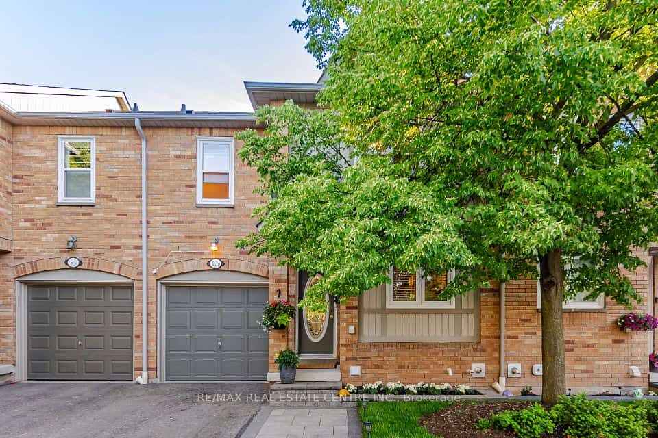 5865 Dalebrook Crescent #10B, Mississauga, ON L5M 5X1