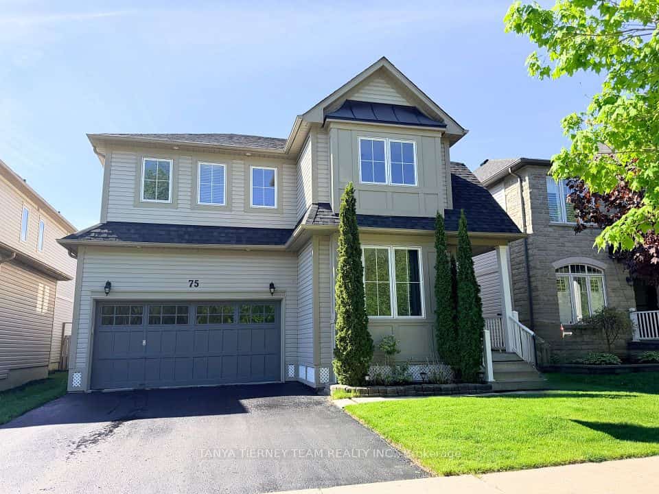 75 Robert Attersley Drive E, Whitby, ON L1R 0B7