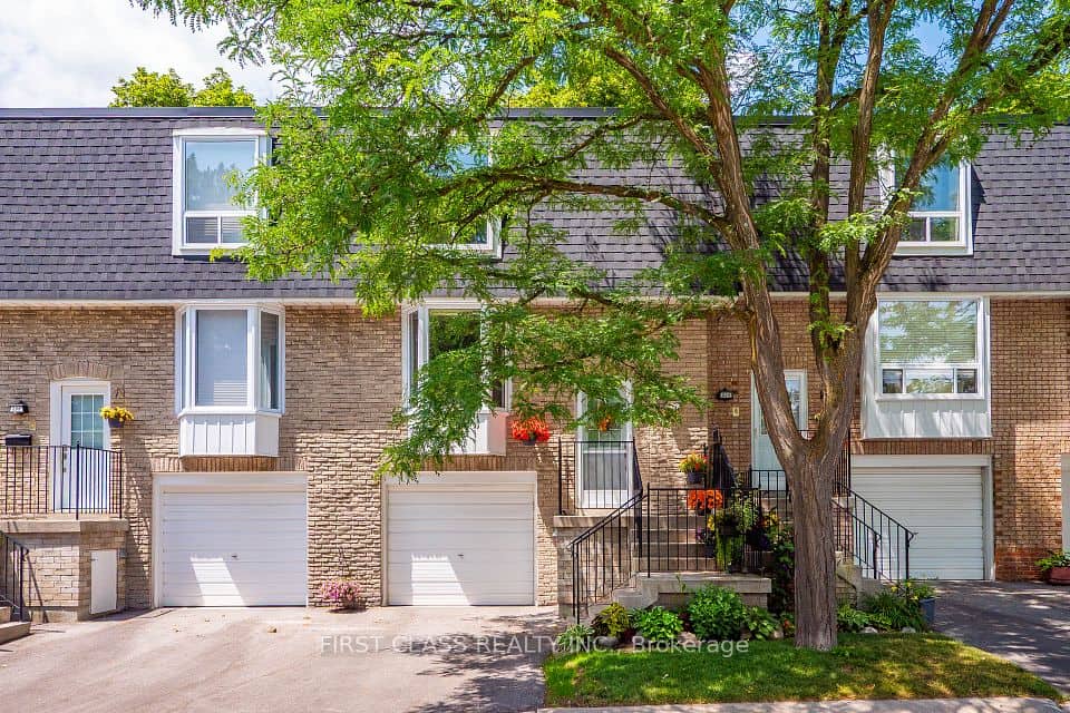 202 Royal Orchard Boulevard, Markham