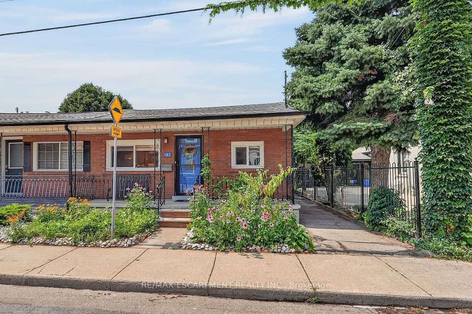 187 N Ray Street N, Hamilton, ON L8R 2Y3