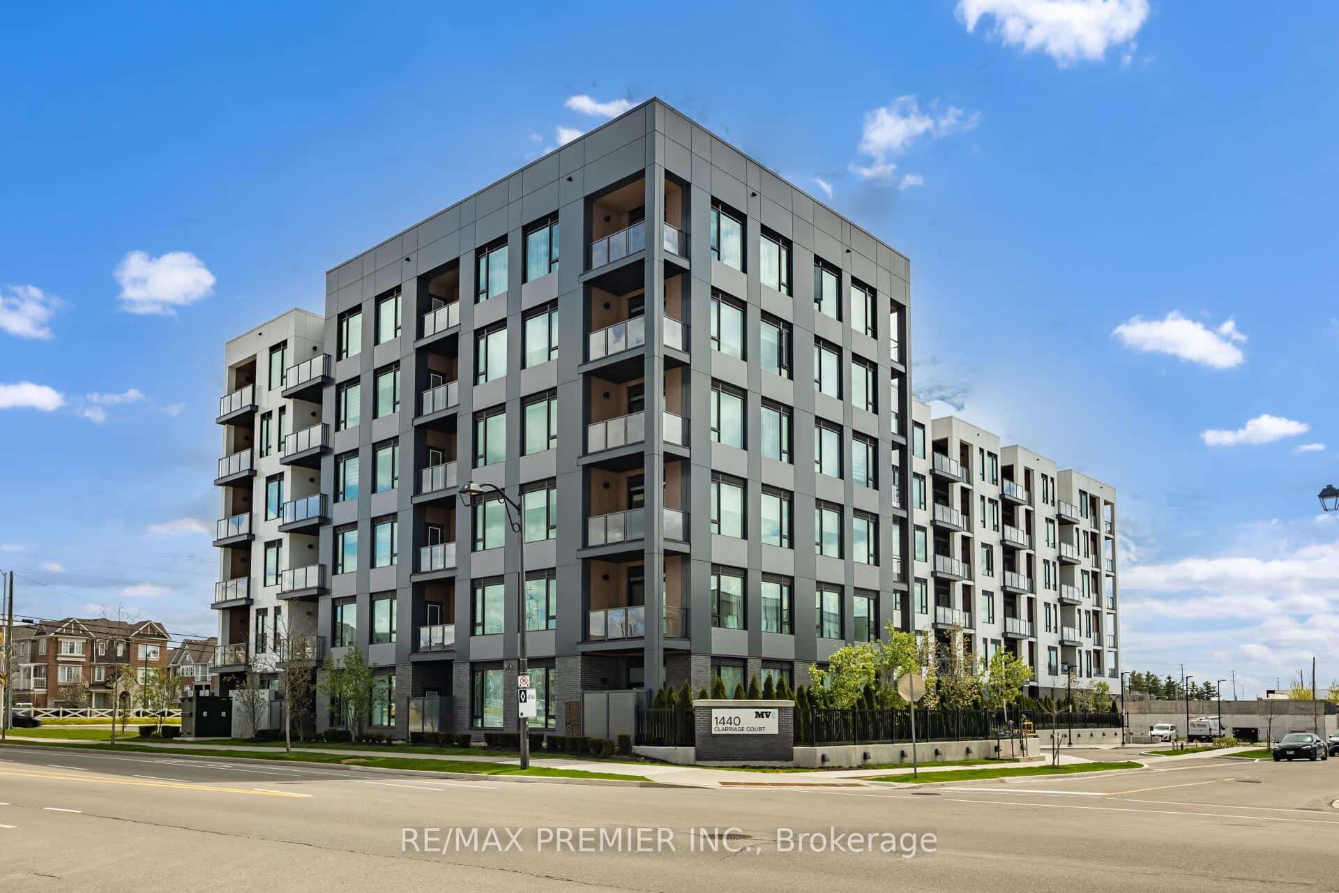 1440 Clarriage Court #510, Milton, ON L9T 2X5
