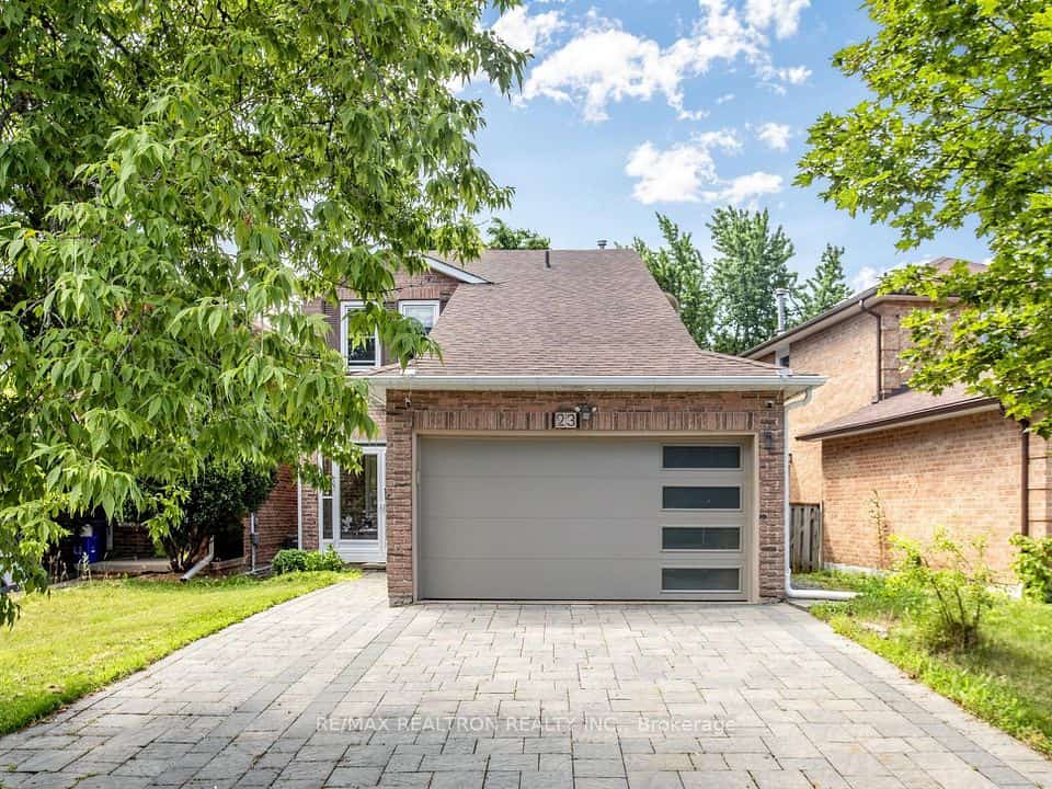 23 Don Head Village Boulevard, Richmond Hill, ON L4C 7M4