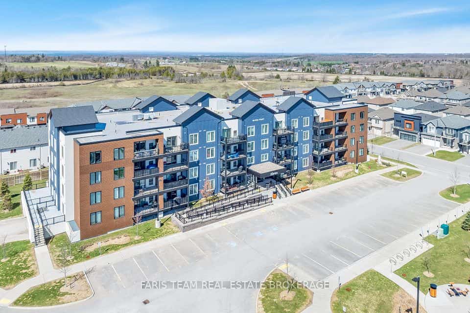 20 Koda Street #211, Barrie, ON L9J 0J7