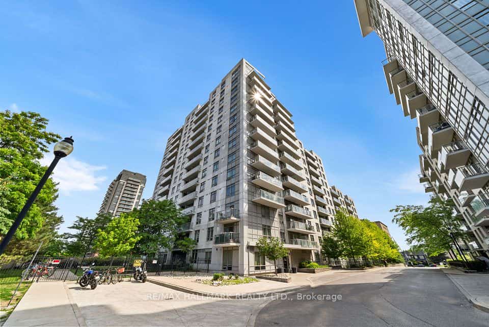 816 Lansdowne Avenue #103, Toronto, ON M6H 4K6