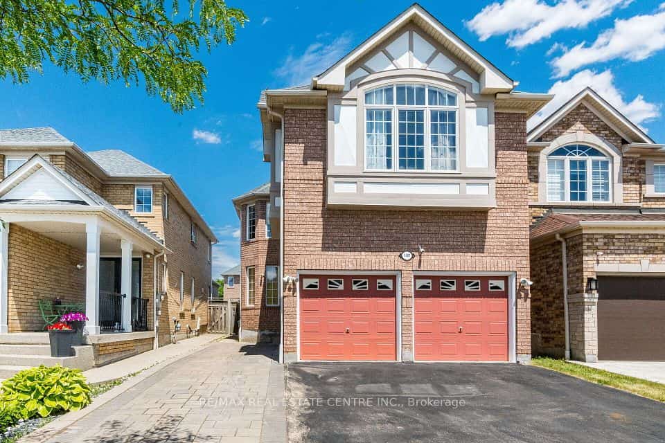 5981 Couples Street, Mississauga, ON L5V 2Z5