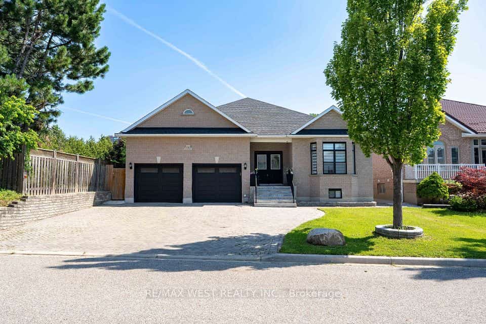 3163 Rolling Stone Court, Mississauga, ON L5B 4G5
