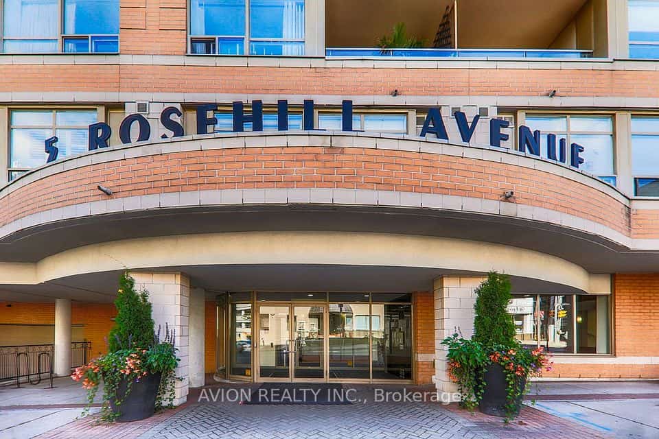 5 Rosehill Avenue #515, Toronto, ON M4T 3A6