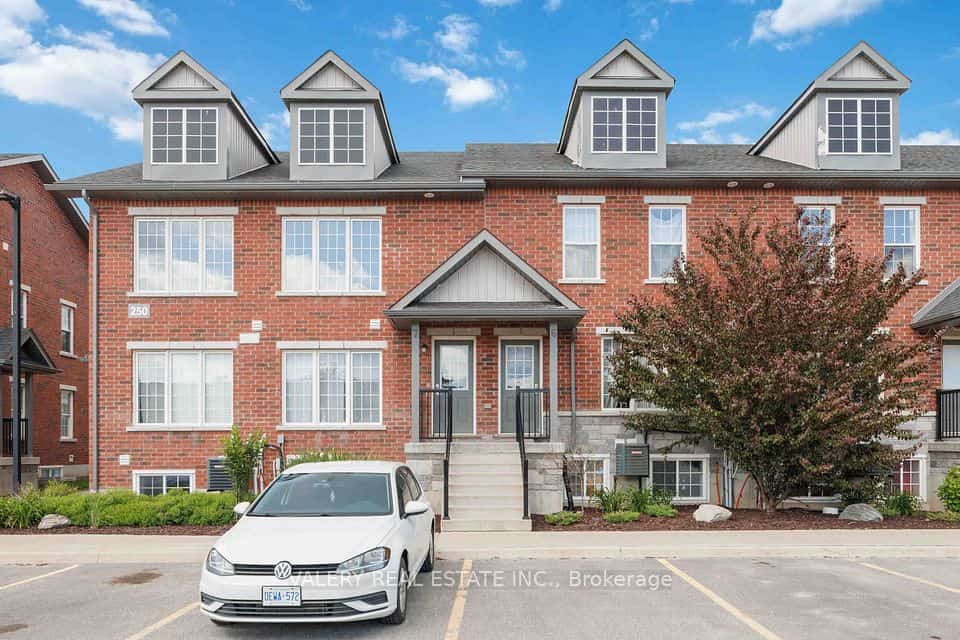250 Penetanguishene Road, Barrie, Barrie