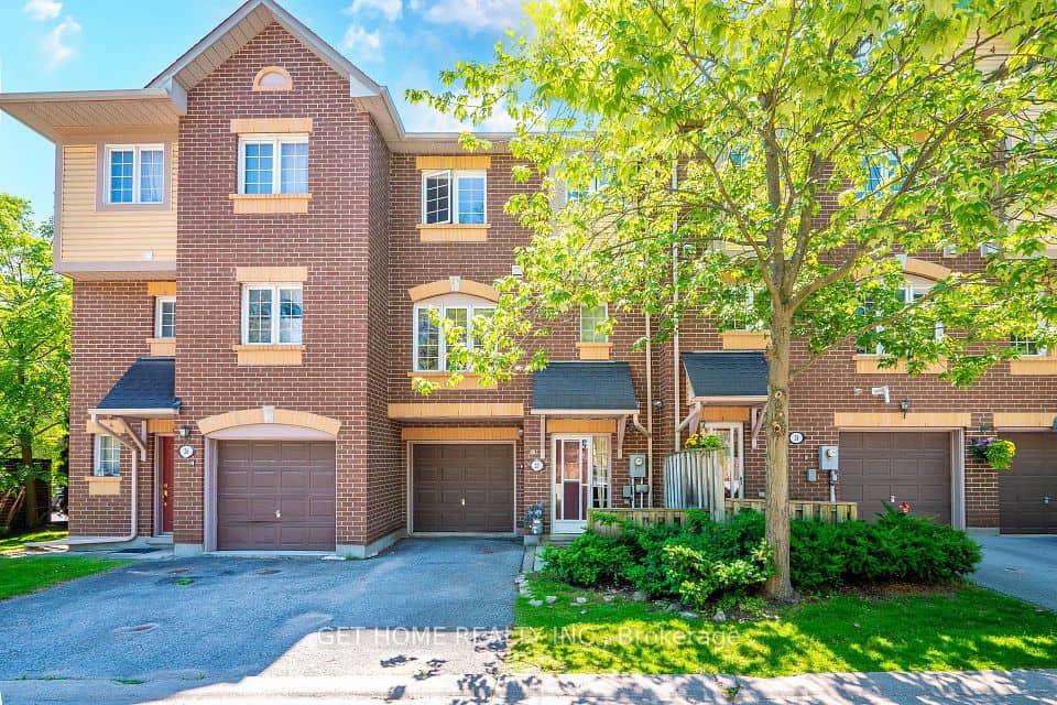 1735 Walnut Lane, Pickering