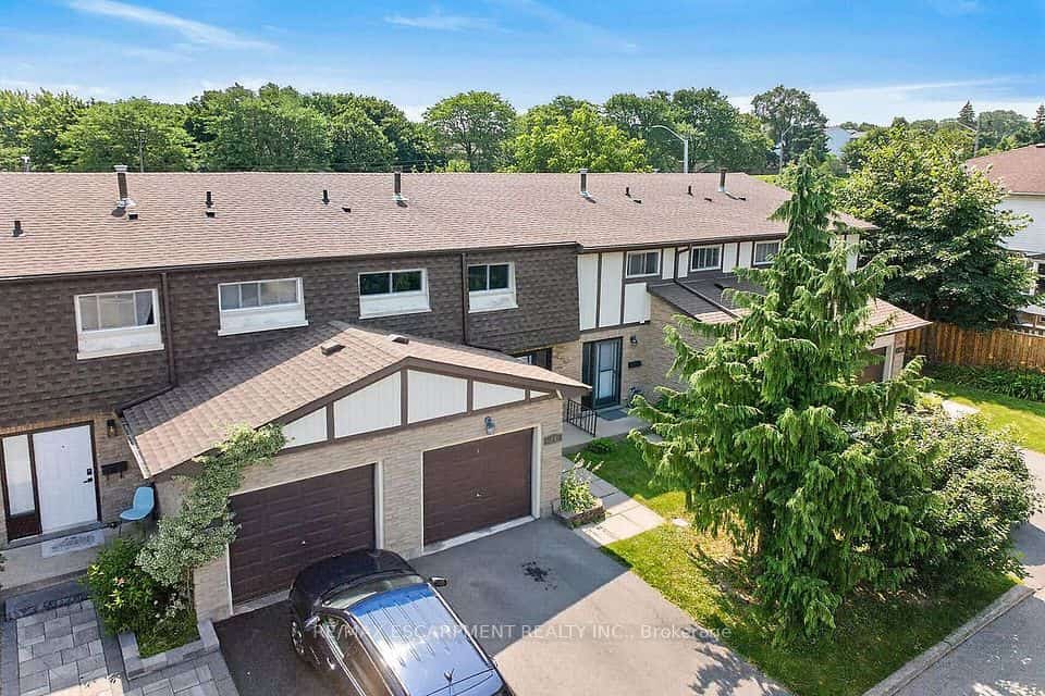 300 REXFORD Drive #24, Hamilton, ON L8W 1P5