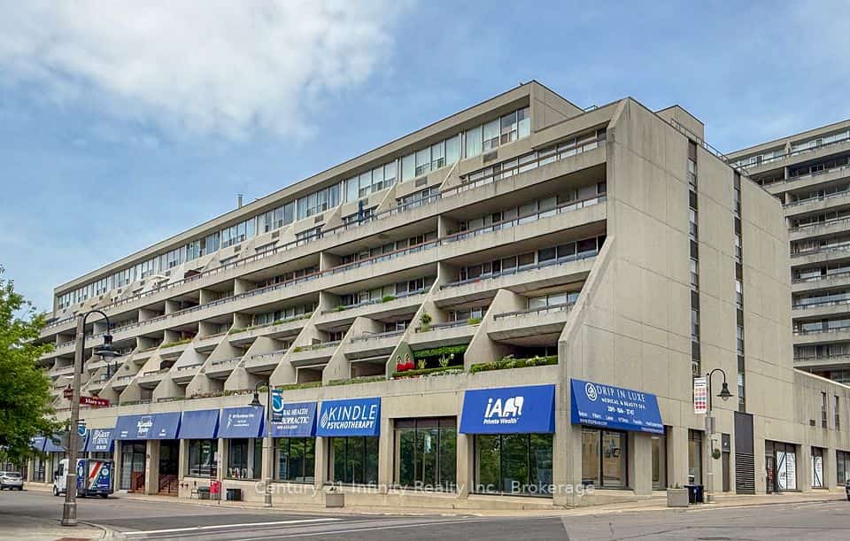 50 Richmond Street E, Oshawa