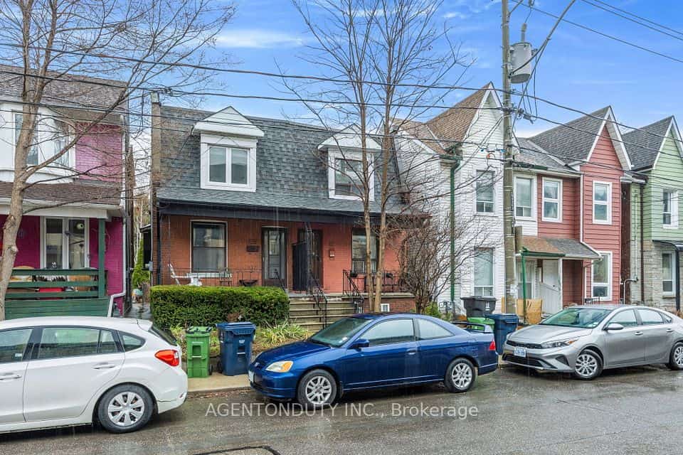 51 Perth Avenue, Toronto, ON M6R 2C1
