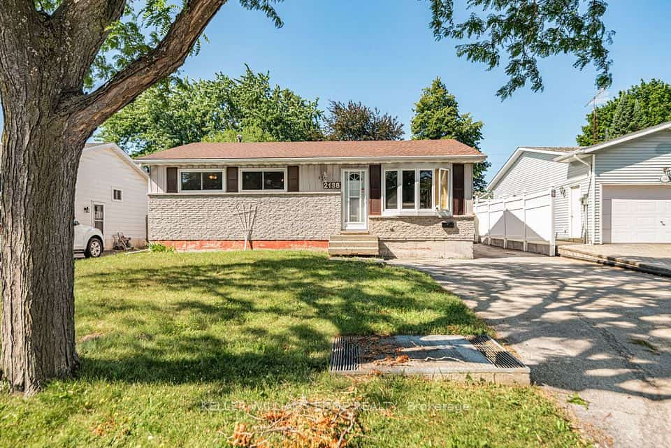 2138 Falmouth Terrace, Burlington, ON L7P 1X9