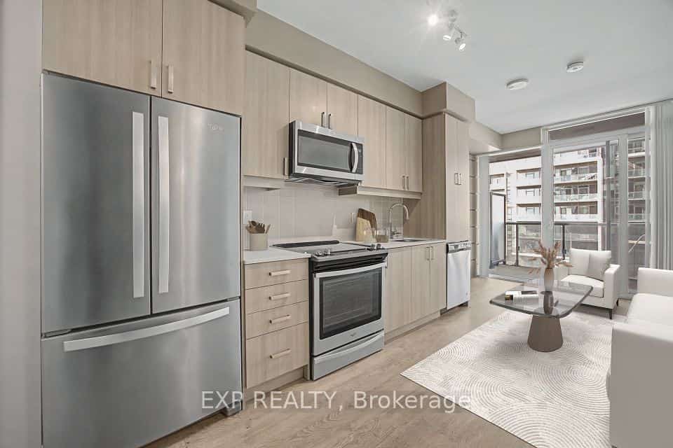 7895 Jane Street #309, Vaughan, ON L4K 2M7
