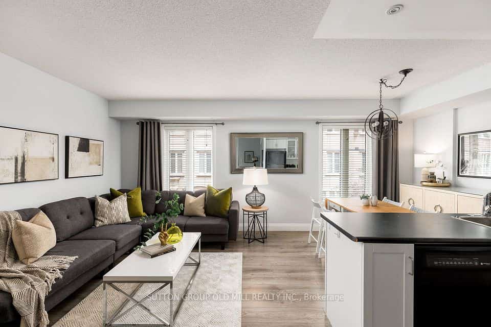 46 Western Battery Road #809, Toronto, ON M6K 3P1