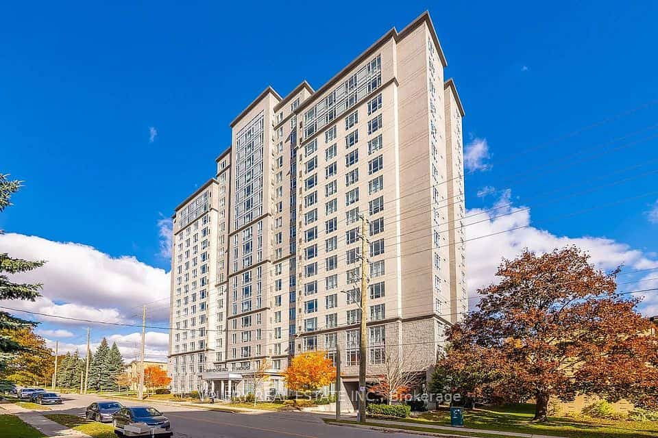 328 Regina Street N #602, Waterloo, ON ON N2J 0B5
