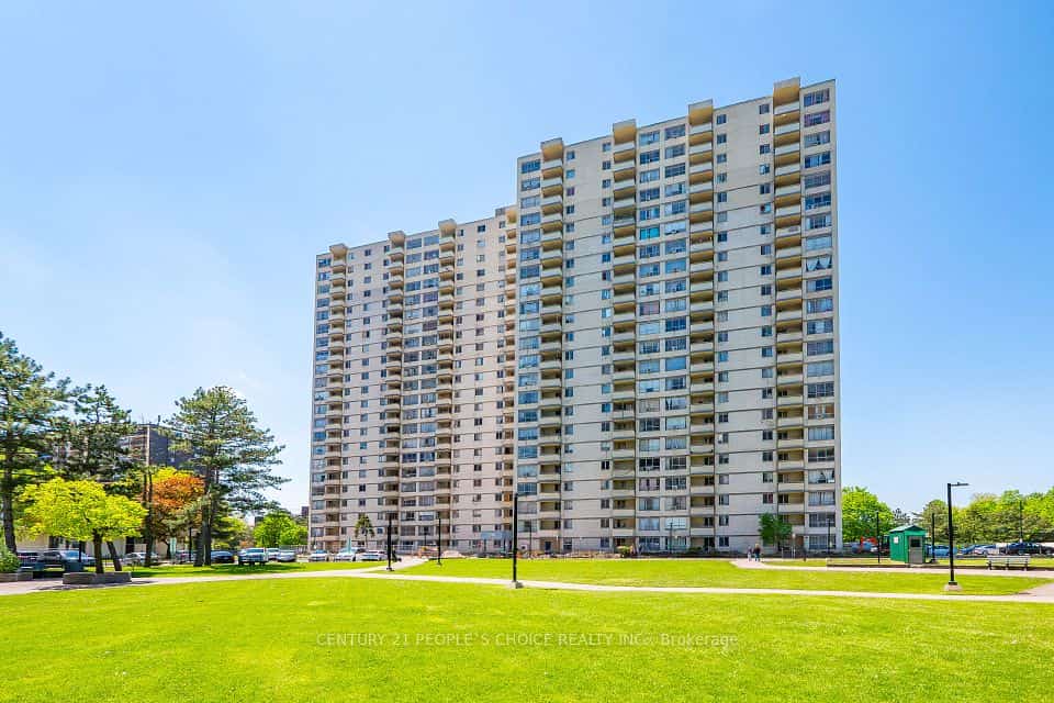 340 Dixon Road #601, Toronto, ON M9R 1T1