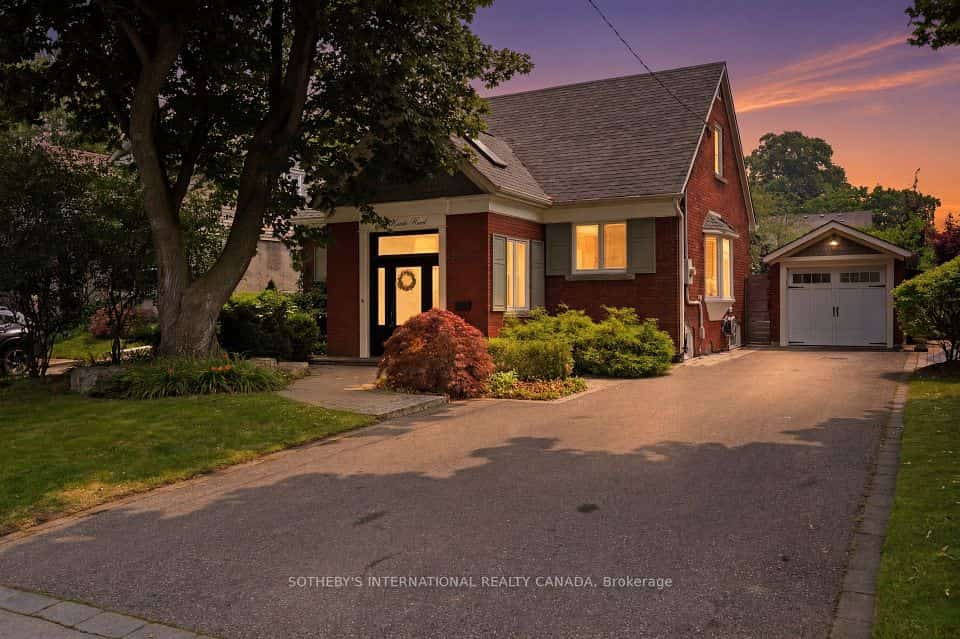 69 Wanita Road, Mississauga, ON L5G 1B5