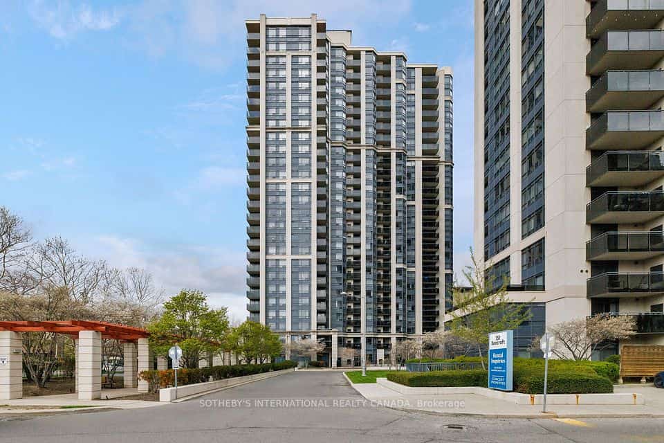 153 Beecroft Road #201, Toronto, ON M2N 7C5