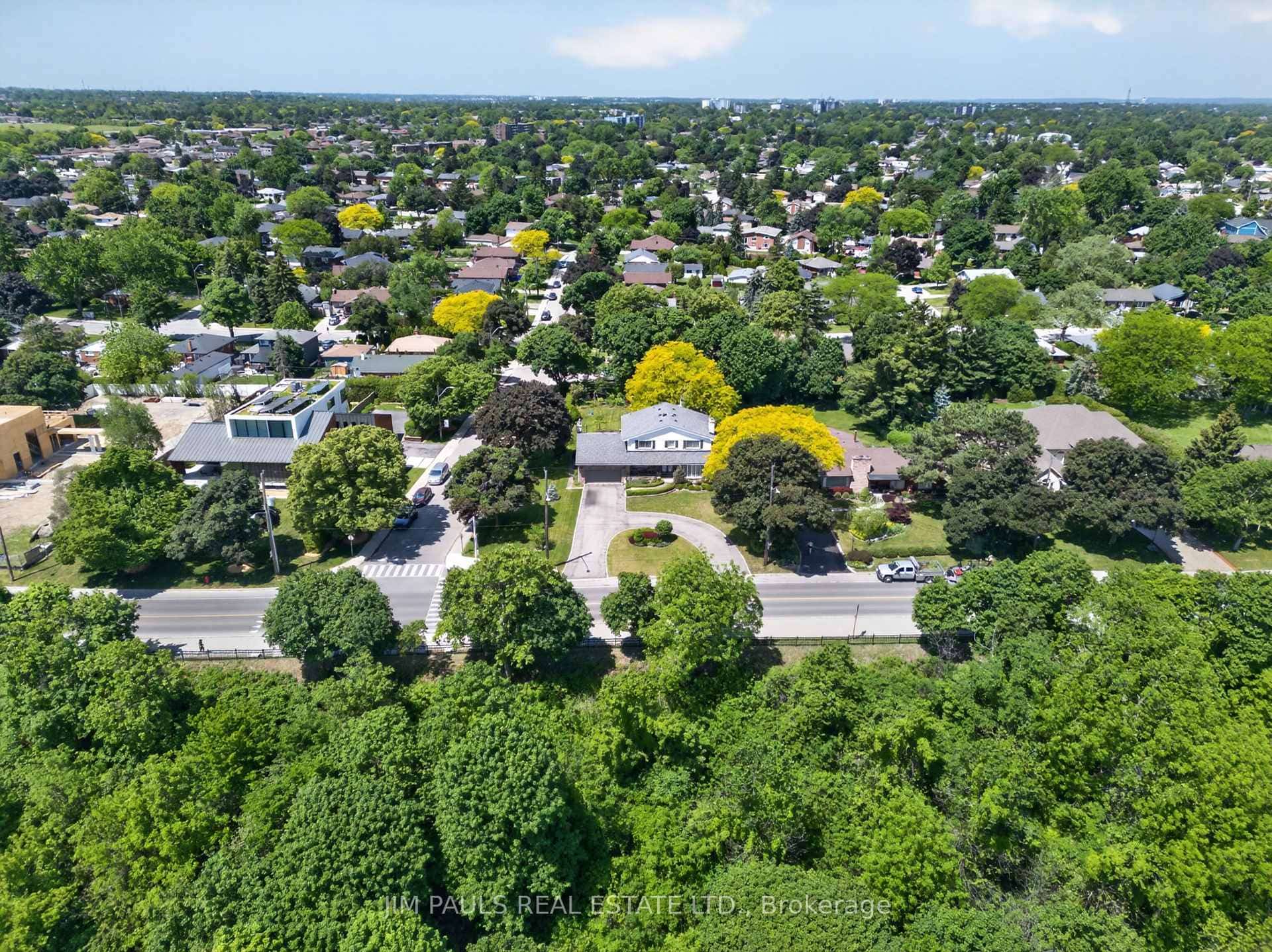 564 Mountain Brow Boulevard, Hamilton, ON L8T 1A9
