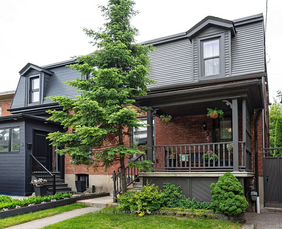 3 Sparkhall Avenue, Toronto, ON M4K 1G4