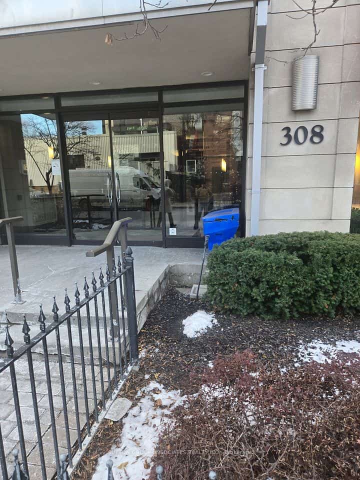 308 Palmerston Avenue #519, Toronto, ON M6J 3X9