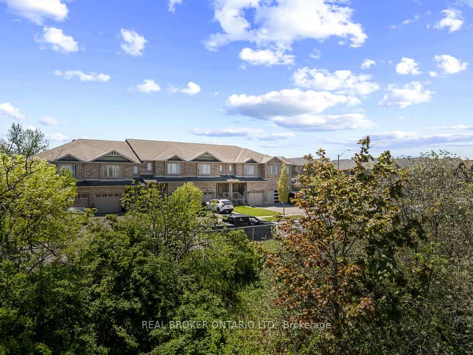 138 Edenrock Drive, Hamilton, ON L8E 0G8