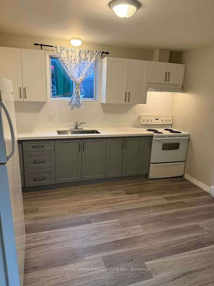 602 Park Street N #1, Peterborough, ON K9H 4S2