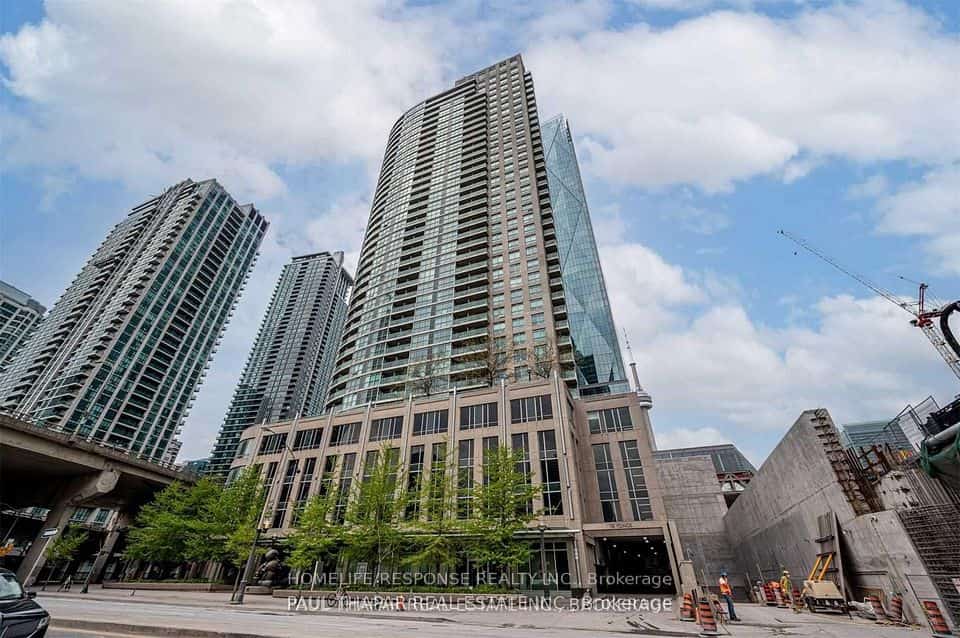 18 Yonge Street #1606, Toronto, ON M5E 1Z8