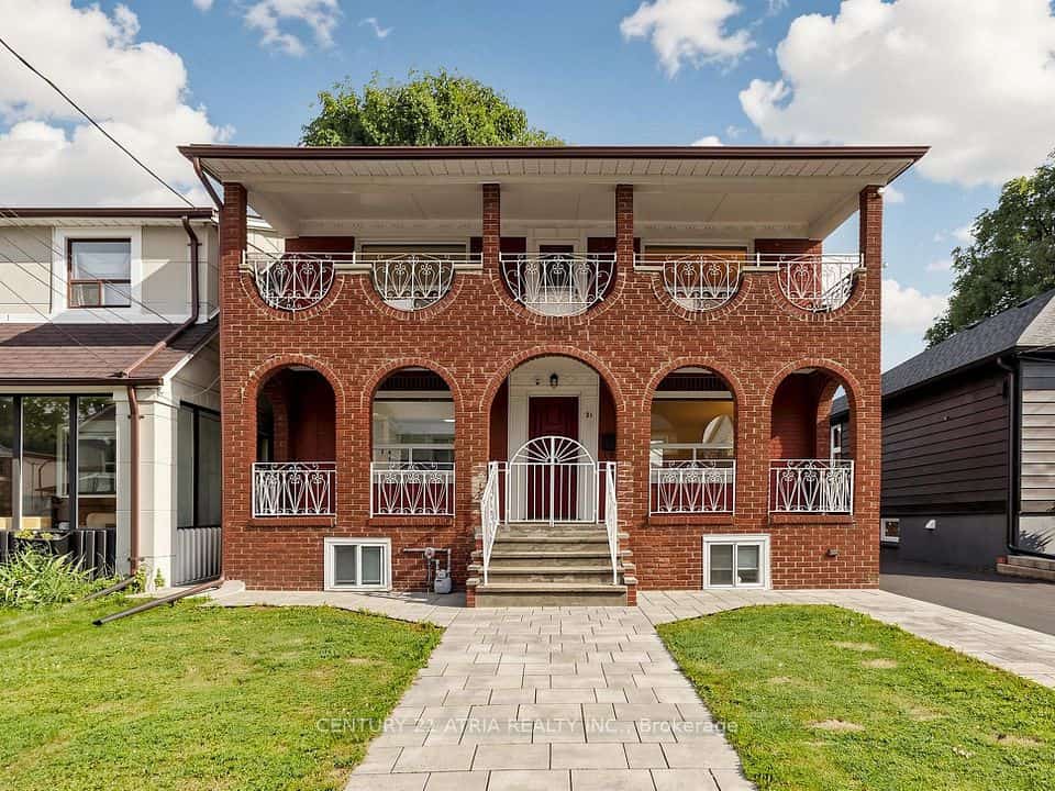 21 Mahoney Avenue, Toronto, ON M6M 2H5