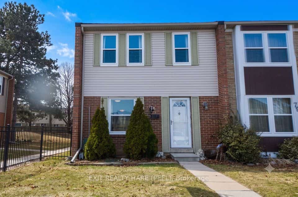 900 N Central Park Drive N #78, Brampton, ON L6S 3J6