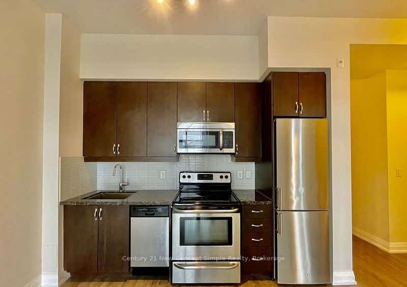 8763 Bayview Avenue #623, Richmond Hill, ON L4B 3V1