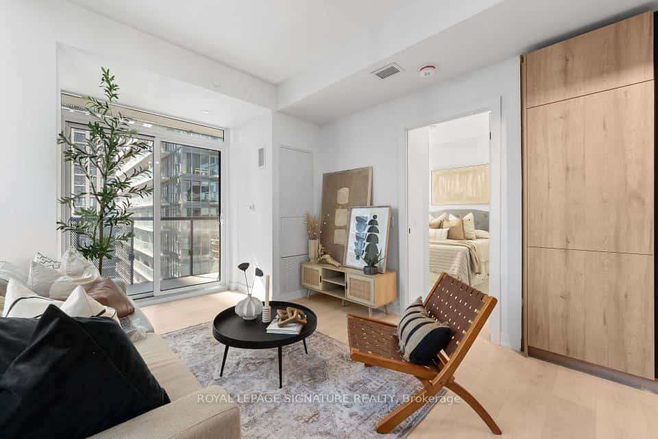 117 Broadway Avenue #2502, Toronto, ON M4P 1V3