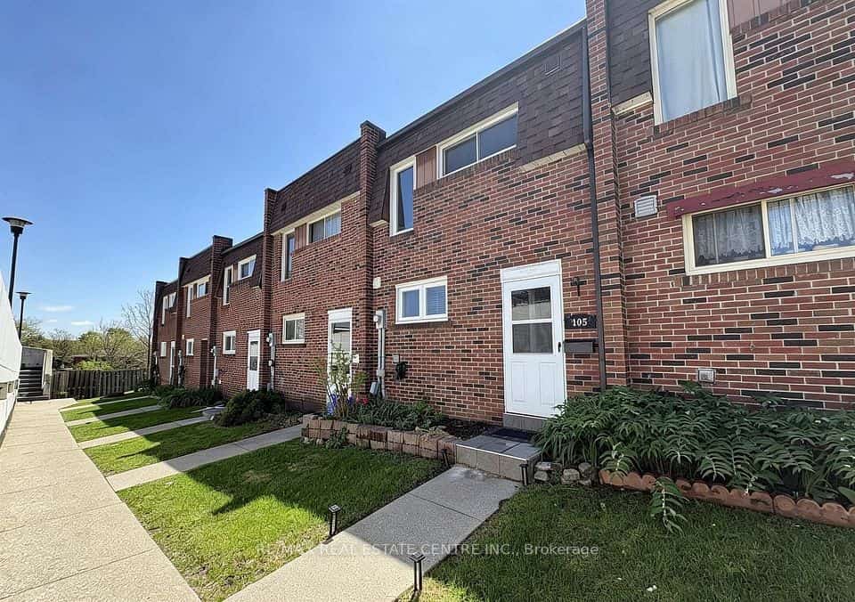 105 Wales Avenue, Markham, ON L3P 3K3