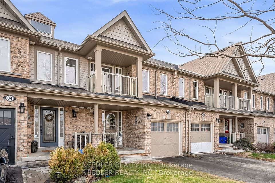 36 Wyndham Circle, Georgina, ON L0E 1R0